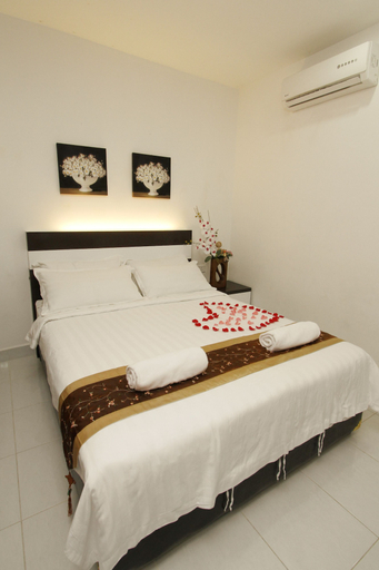 Bedroom 5, New Century Hotel, Malacca City