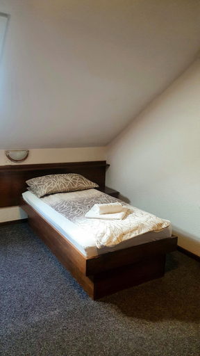 Bedroom 3, Pri Ancki Sobe Rooms Accomodation Ljubljana suburbs, Medvode