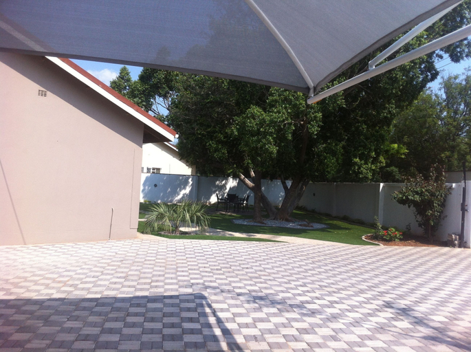 Exterior & Views 2, Cosy Palms Guest House, Gaborone