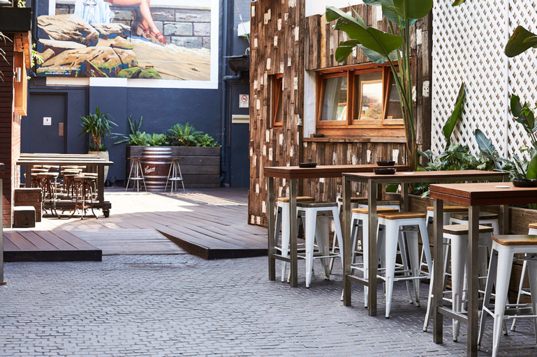Food & Drinks 4, Stay at Hotel Steyne, Sydney