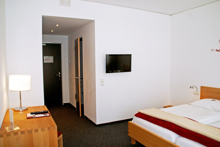 Bedroom 4, Ökölogisches Bildungszentrum Kultiviert, Oberallgäu