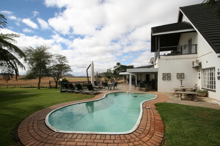 Sport & Beauty 3, Dusk to Dawn Guesthouse, Gert Sibande