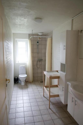 Bathroom 3, Nymarksminde Apartments & Farmpark, Aalborg