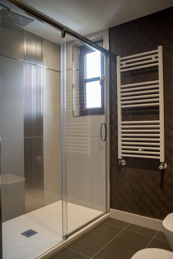 Bathroom 5, Costa Esmeralda Suites, Cantabria