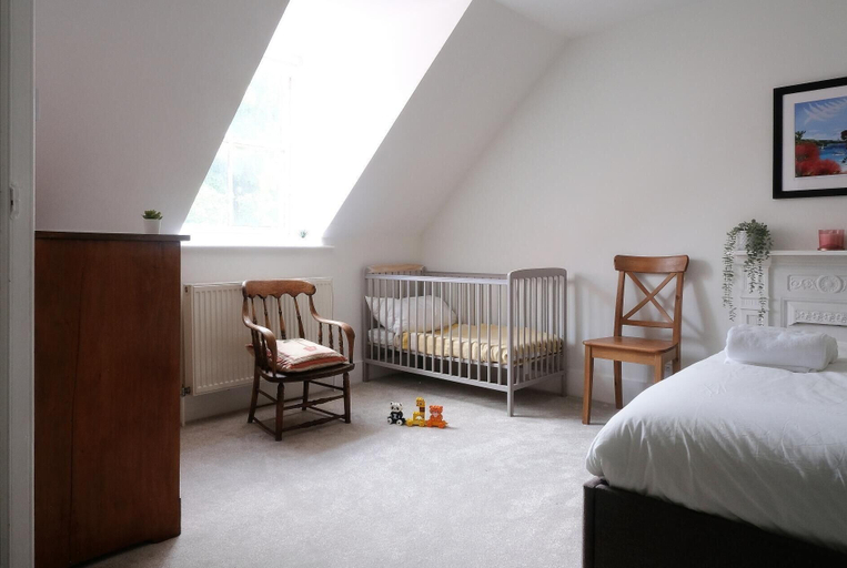 Bedroom 3, Contemporary 2 Bedroom Flat in Lewes, East Sussex