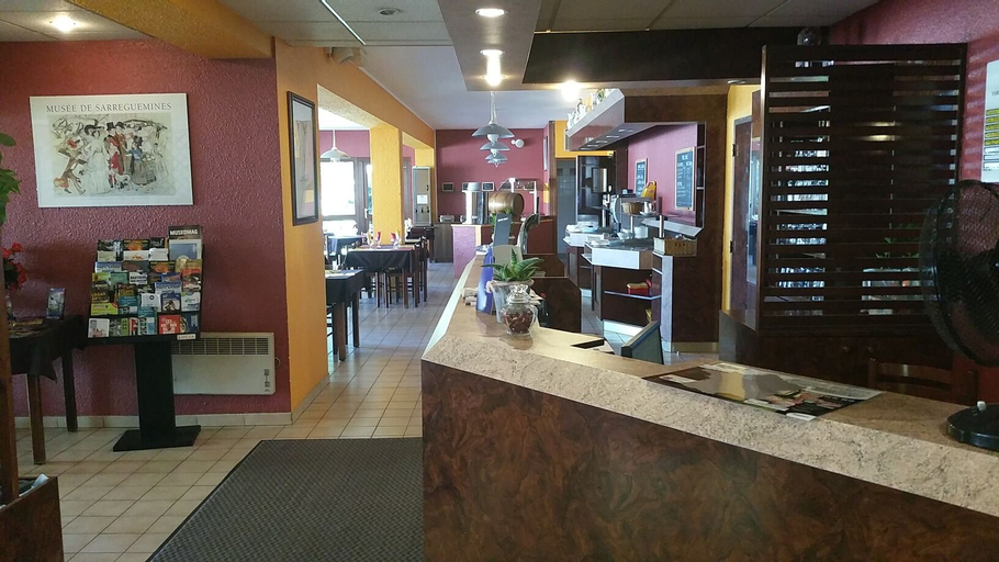 Others 4, Brit Hotel Sarreguemines, Moselle