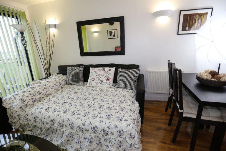 Bedroom 2, 2 Beds Riverview Tideslea Apartment, London