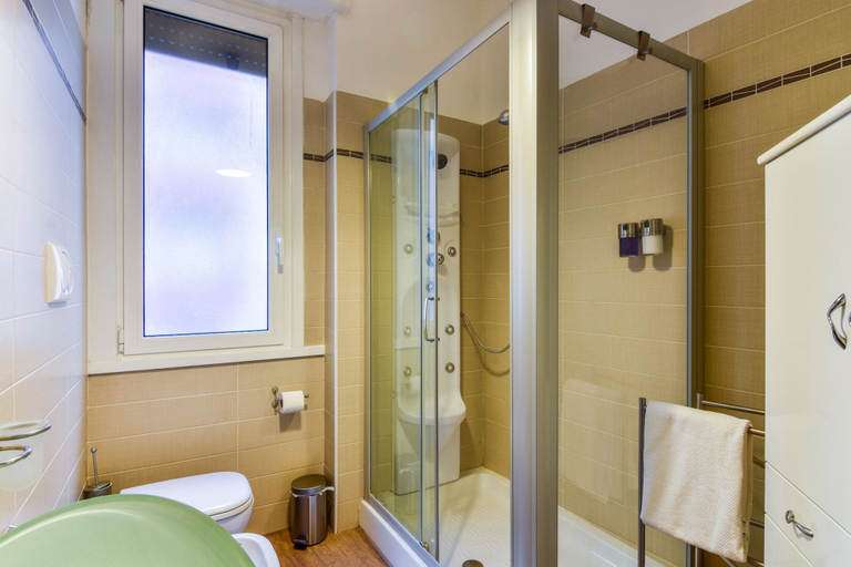 Others 5, Apartment near Central Station, Milano