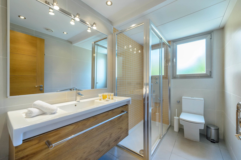 Bathroom 4, Destino Royal Beach, Baleares