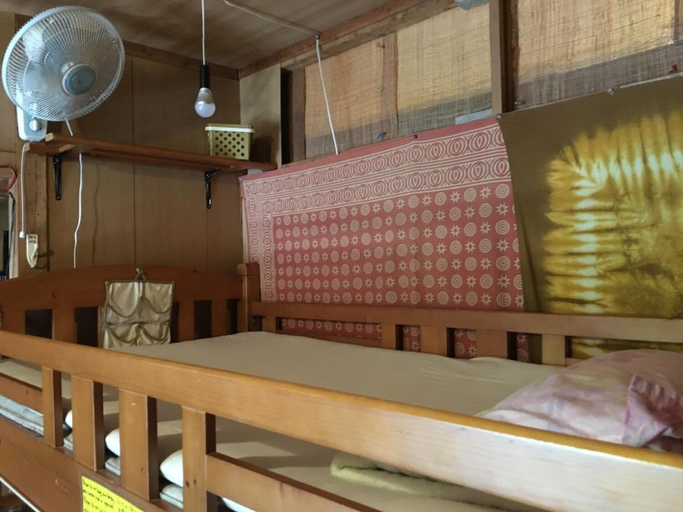 Bedroom 3, OKINAWA MOTOBU GUESTHOUSE - Hostel, Motobu