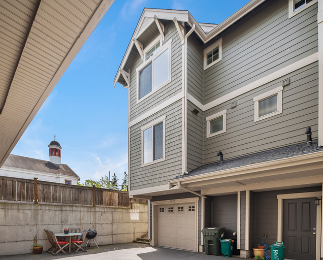 Exterior & Views 2, Seattle Vacation Home: The Parsonage, Seattle