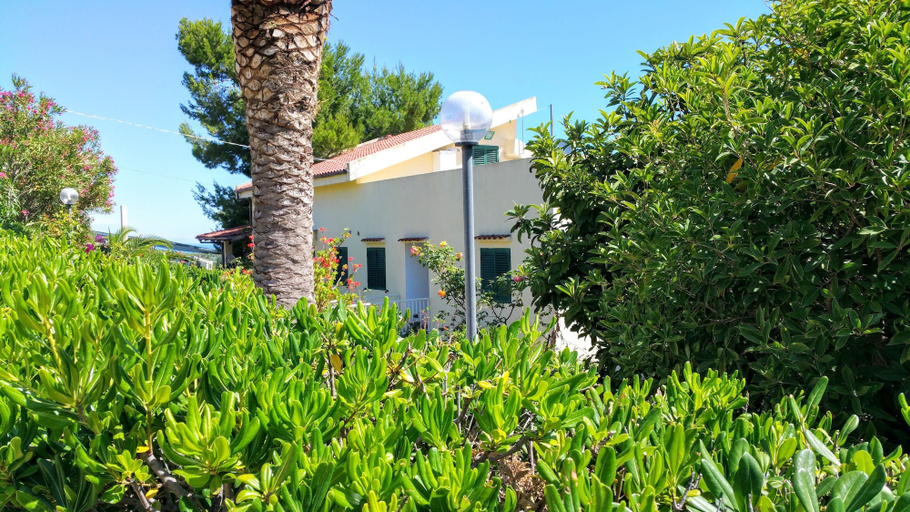 Others 4, Case con piscina - Residence Amica, Foggia