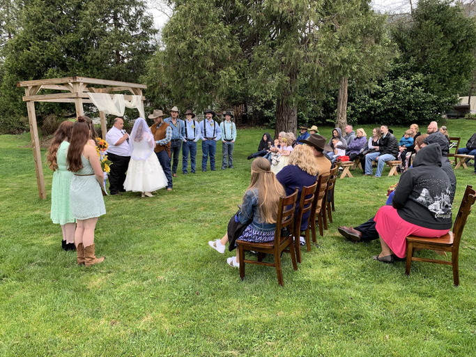 Others 5, Wolf Creek Inn & Tavern, Josephine
