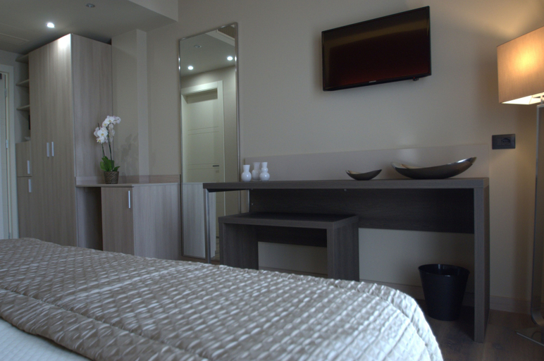 Bedroom 3, Archeo Hotel, Caltanissetta