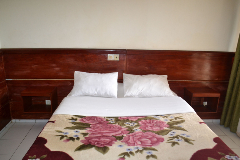 Bedroom 2, Hotel Le Diplomate, Mfoundi
