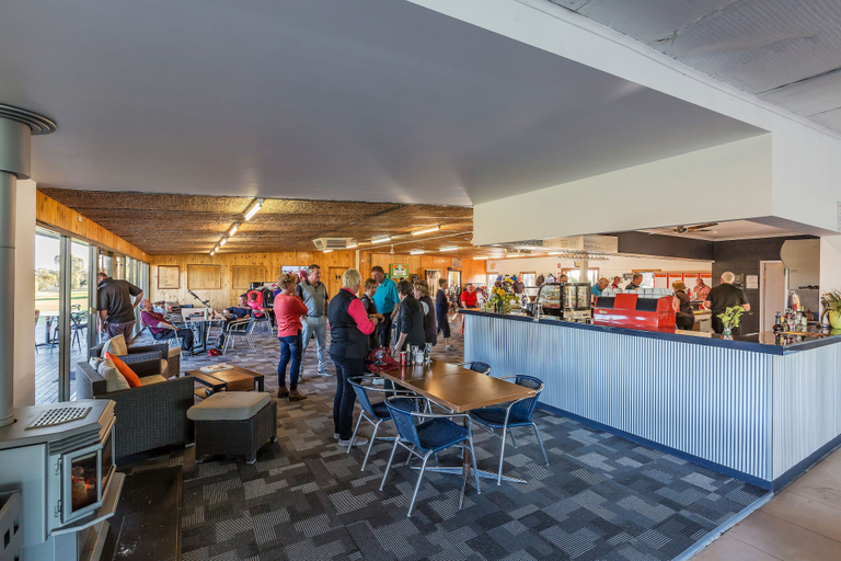 Food & Drinks 4, The Villas, Loxton Waikerie - West