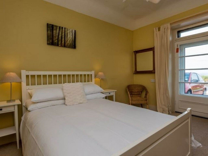 Bedroom 3, Tensea -charming 3-bed Apartment in North Berwick, East Lothian
