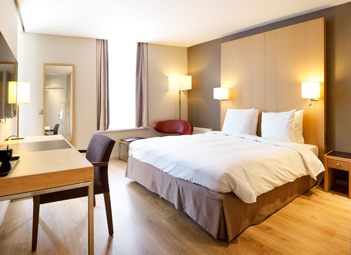 Bedroom 3, Radisson Blu Balmoral Hotel, Spa, Liège