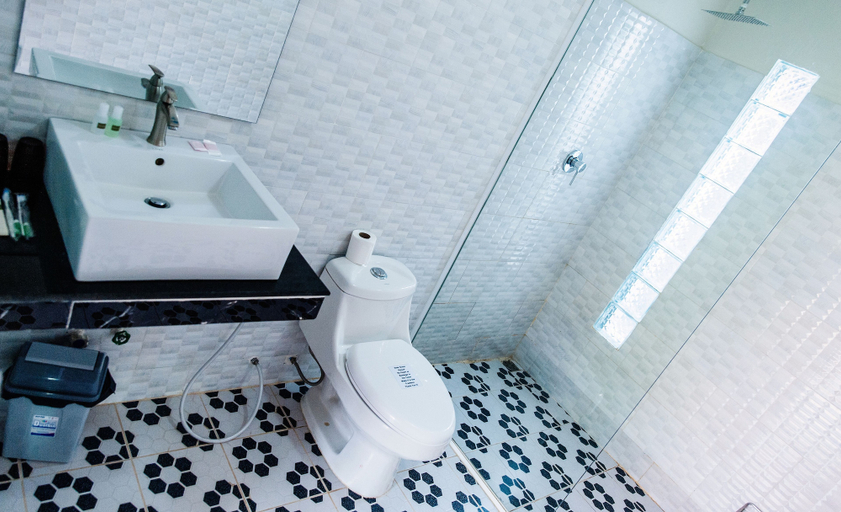Bathroom 4, Spayhiti, Sihanoukville