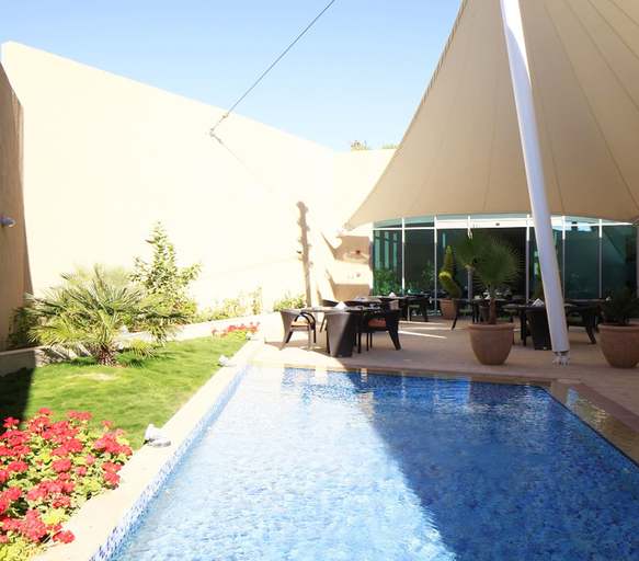 Sport & Beauty 2, Vivienda Hotel Villas Granada, Riyadh
