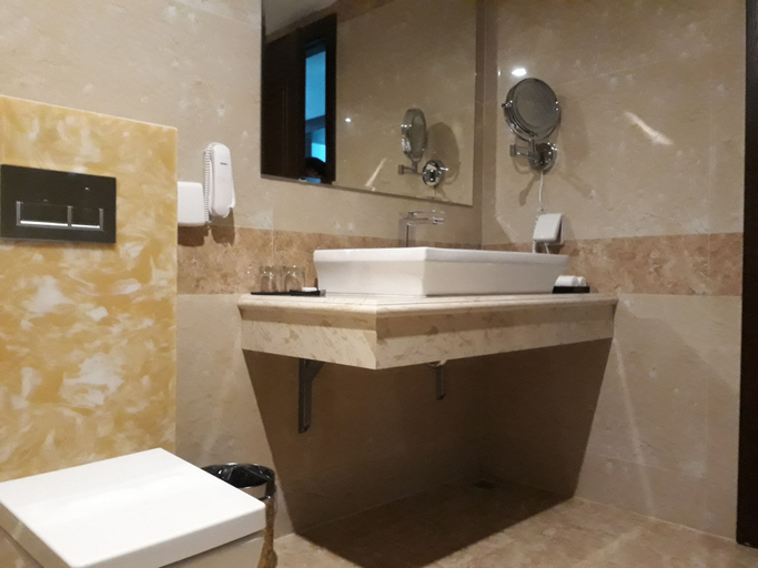 Bathroom 3, Summer Cua Lo Hotel, Cửa Lò
