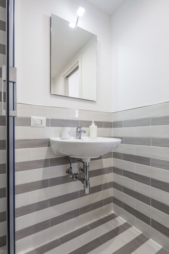 Bathroom 3, Flower Suites Sorrento, Napoli