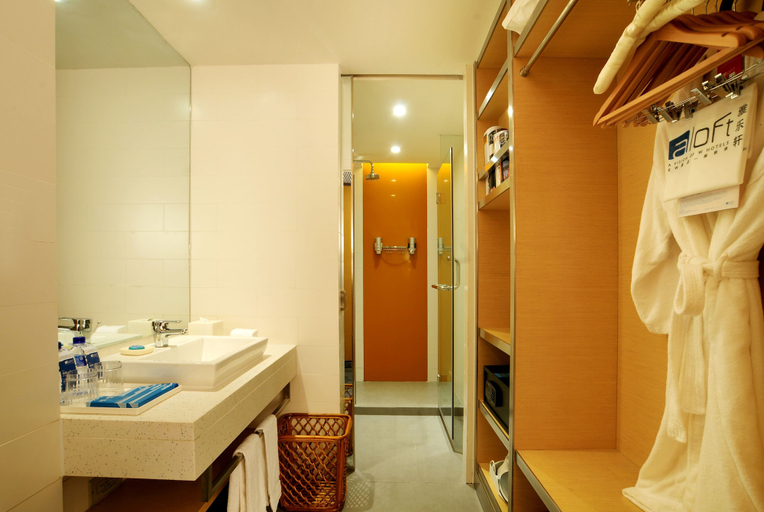Bathroom 3, Aloft Zhengzhou Shangjie, Zhengzhou