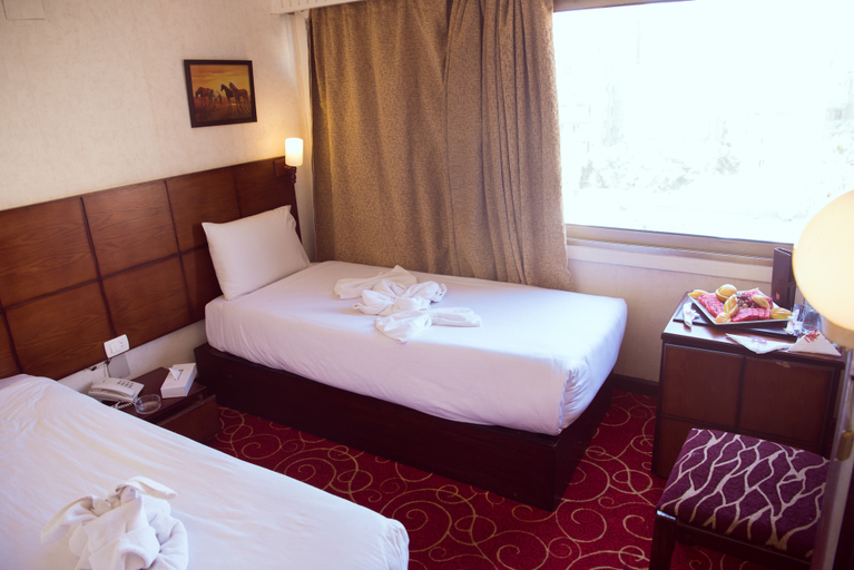 Bedroom 4, Salma Hotel, Ad-Duqi