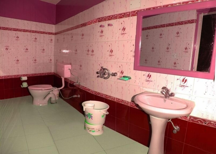 Bathroom 4, Hotel Maa Saraswati, Reasi
