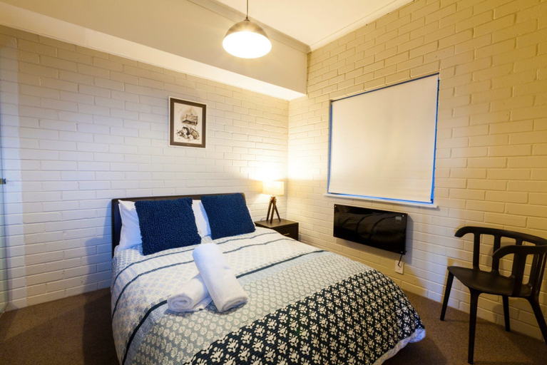 Bedroom 3, Summit 11 - Fabulous views and location, Snowy River