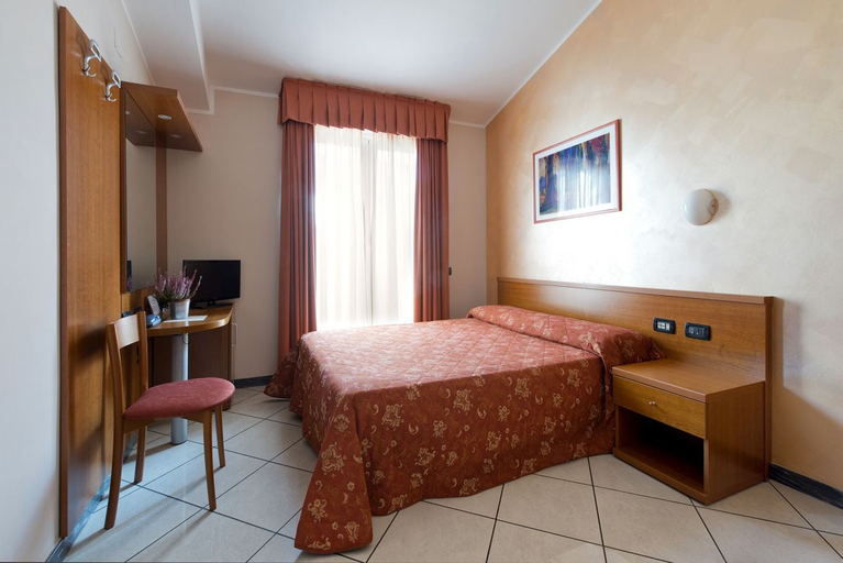Bedroom 3, Hotel Stazione, Livorno