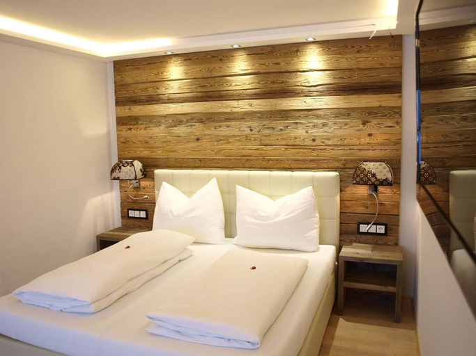 Bedroom 2, Luxury Apartment Schoenbichl, Kitzbühel