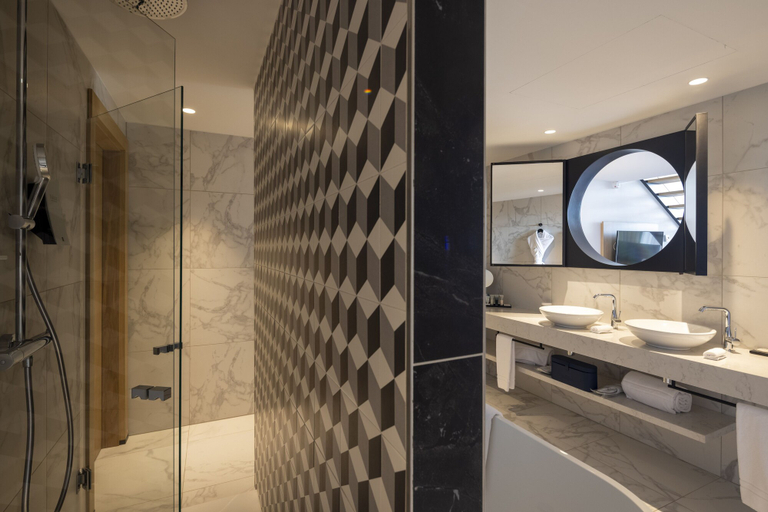 Bathroom 4, Hôtel & Spa – Thalazur Saint Jean de Luz, Pyrénées-Atlantiques