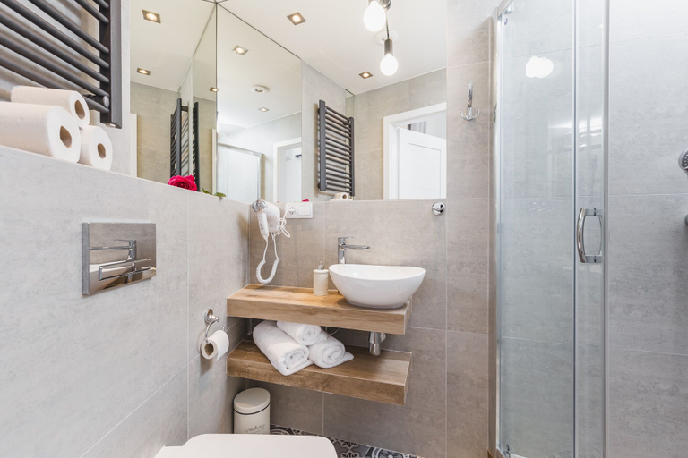 Bathroom 2, Agnes Apartments Old Town, Kraków City