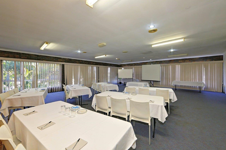 Food & Drinks 5, Smart Motel Bert Hinkler, Bundaberg