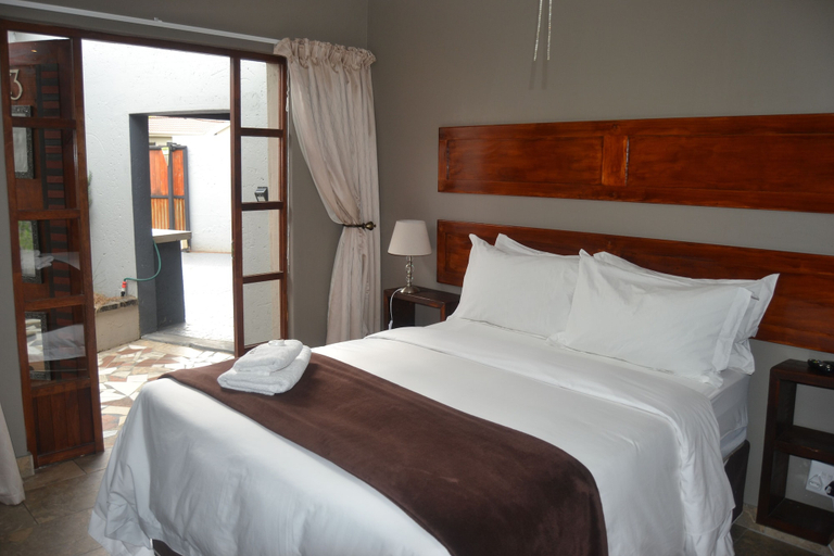 Bedroom 4, Dara Guest House, Gert Sibande
