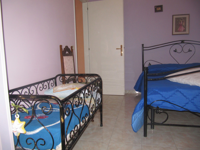 Bedroom 4, Montagne Rocciose, Cosenza