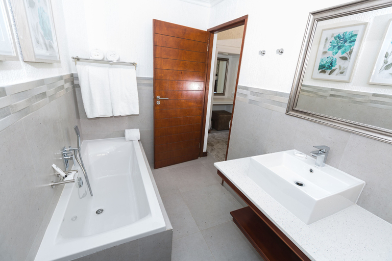 Bathroom 4, Kruger Park Lodge Unit 610A, Ehlanzeni