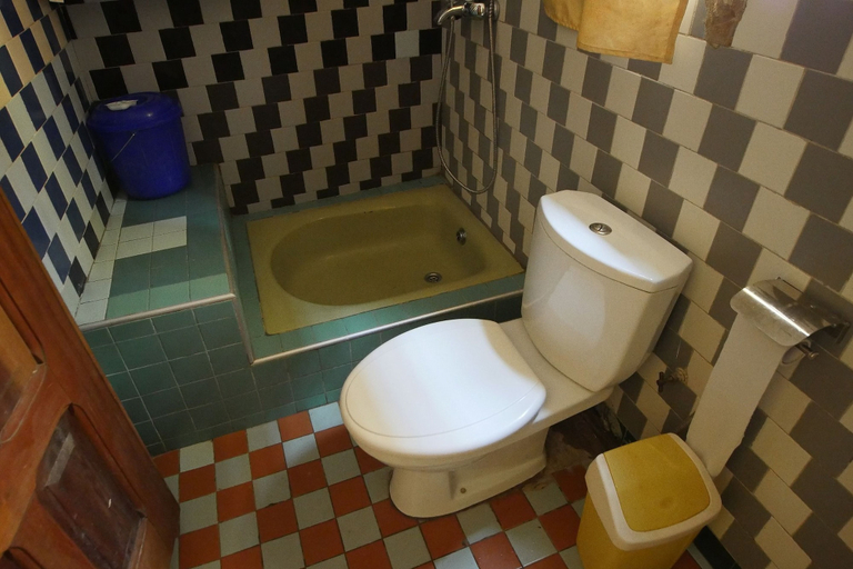 Bathroom 4, Good Morning Guest House, Kumasi