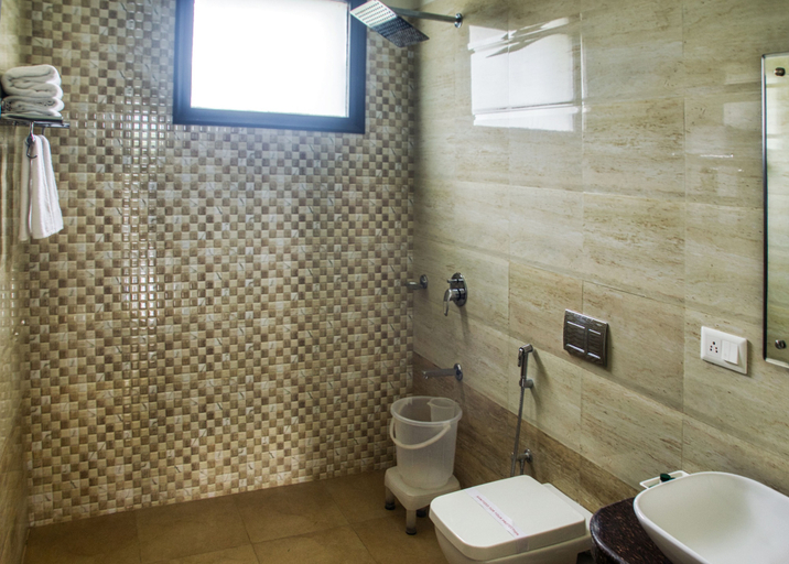 Bathroom 3, Corbett Solitaire, Nainital