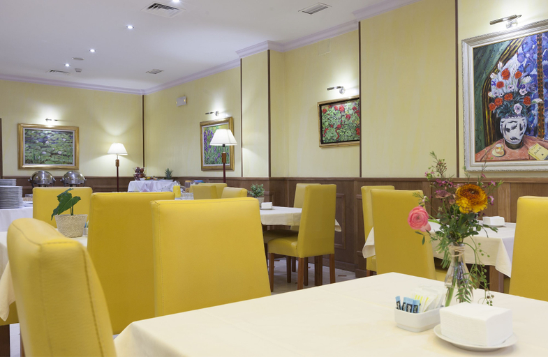 Food & Drinks 5, Dorma Juan De Austria, Madrid