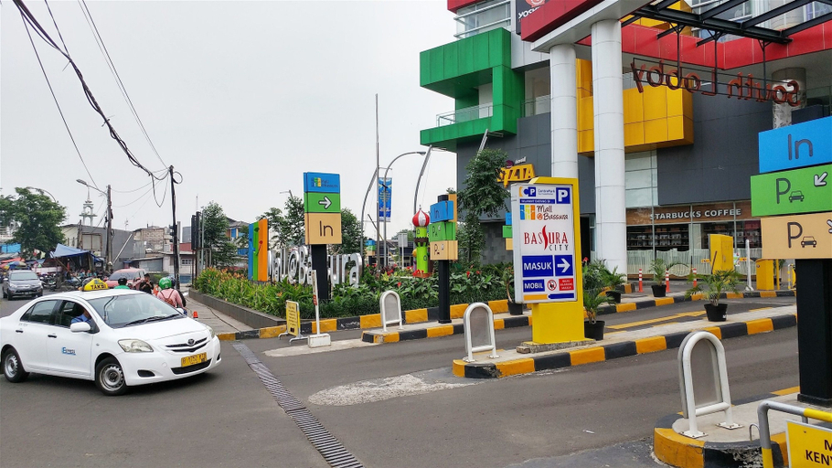 Others 5, Compact 2BR Bassura City Apartment, East Jakarta