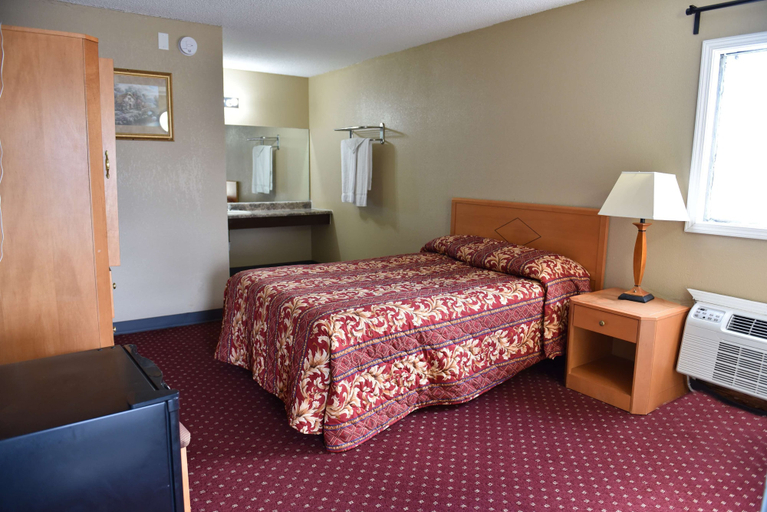 Bedroom 4, Knights Inn Merrillville, Lake