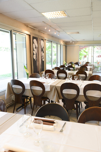 Food & Drinks 5, Hôtel Rolland, Ain