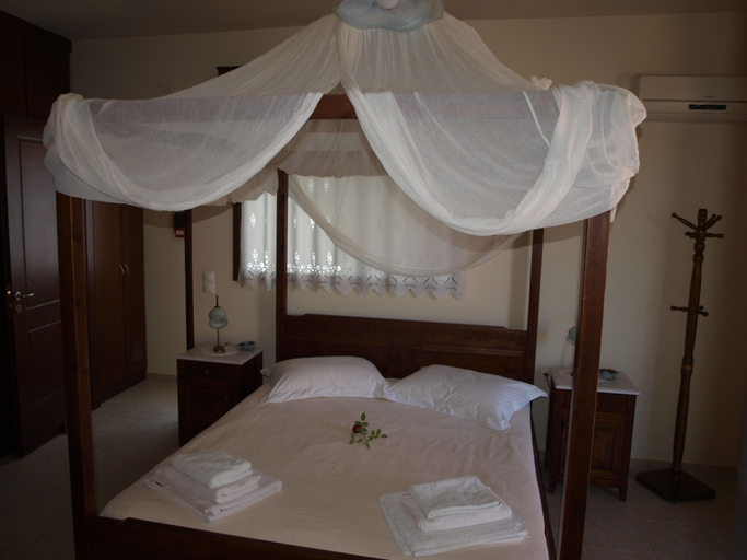 Bedroom 5, Villa Helidoni, Crete