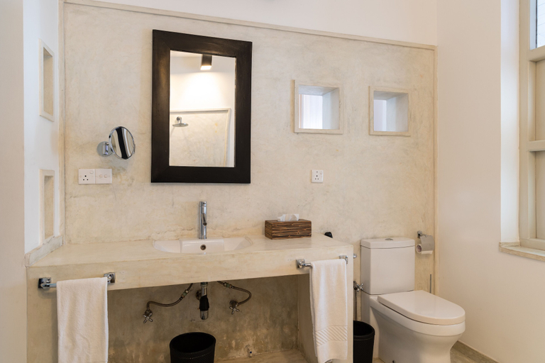 Bathroom 5, WB Villa, Habaraduwa