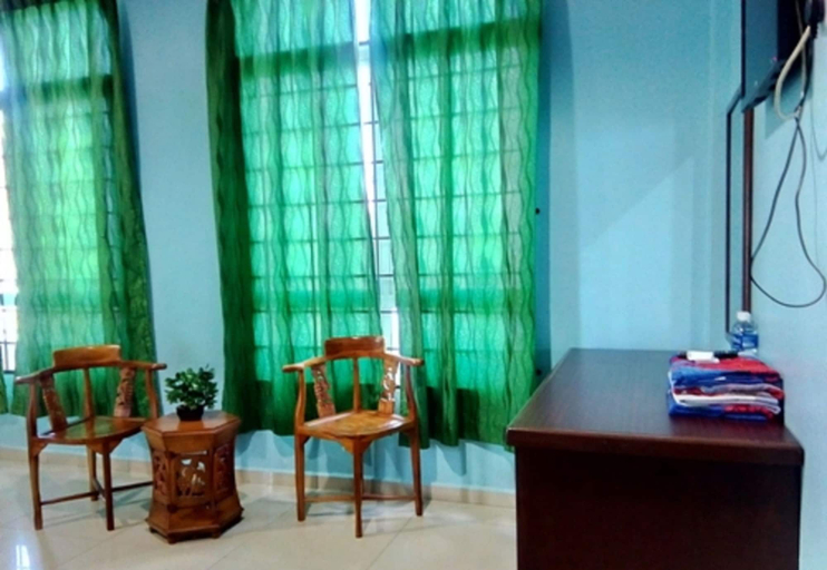 Others 5, Riverside Hotel, Mersing