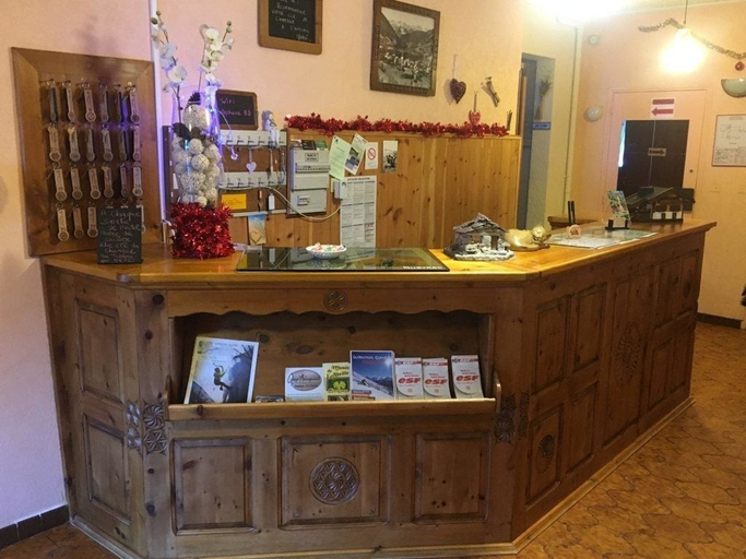 Others 5, Hotel Le Guilazur, Hautes-Alpes