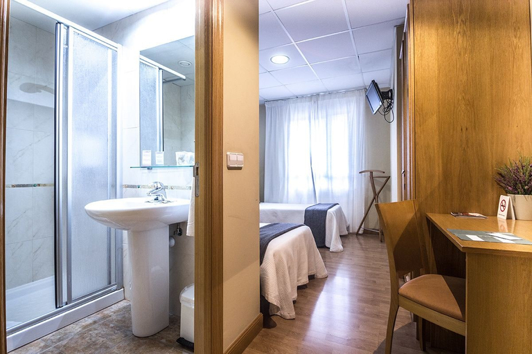 Bathroom 5, Casa Jacinto Pamplona, Navarra