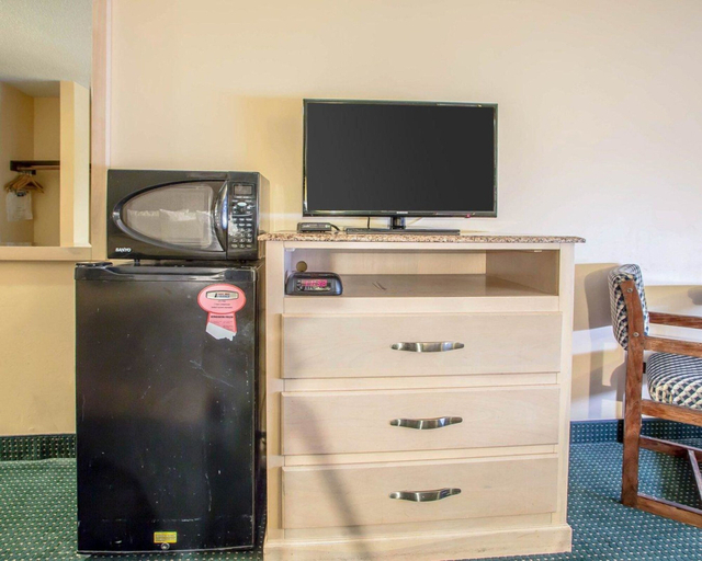 Others 5, Red Roof Inn & Suites Vineland - Buena, Atlantic